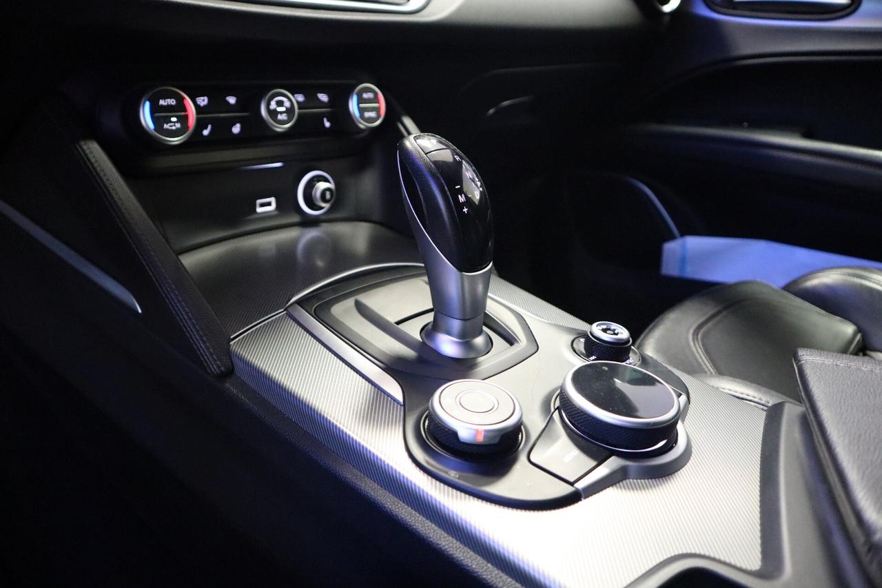 Alfa Romeo Stelvio 2.2 Turbodiesel 210 CV AT8 Q4 Super