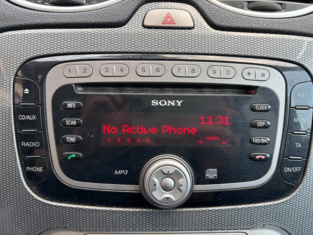 FORD FOCUS 1.6 TITANIUM 2010