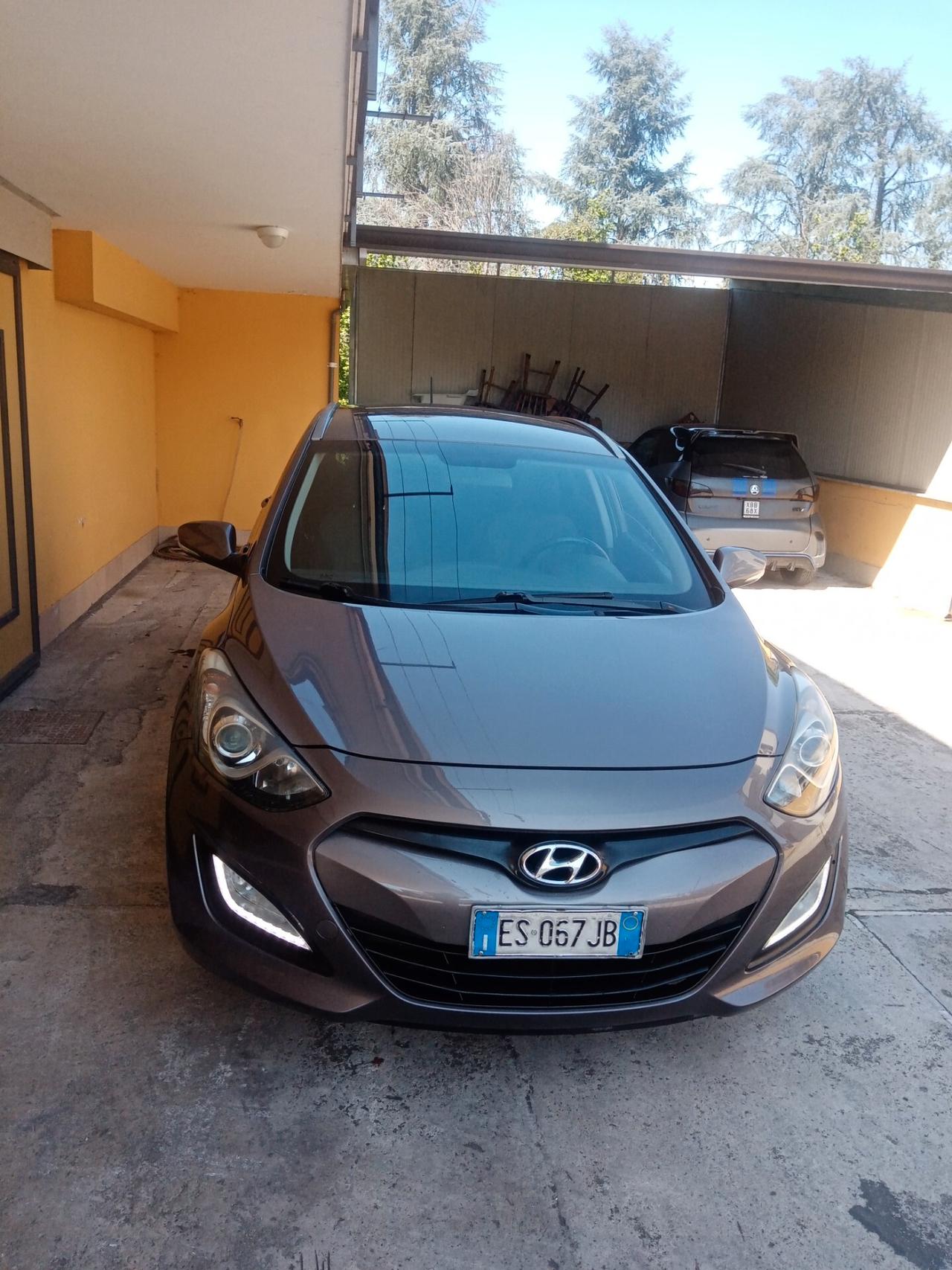 Hyundai i30 Wagon 1.6 CRDi Comfort 2013