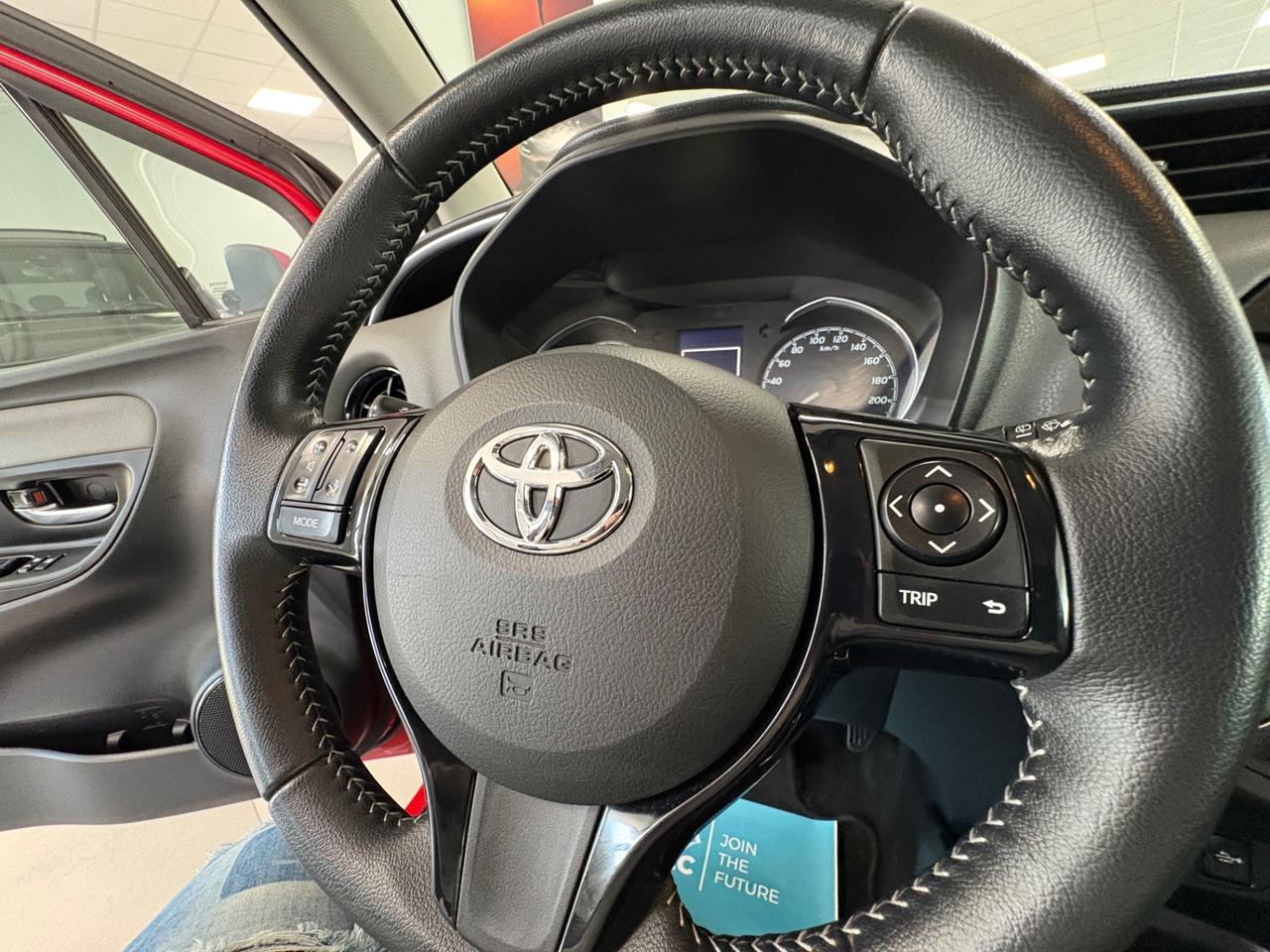 Toyota Yaris 1.5 B 75cv 2018km 65000 neopatentati