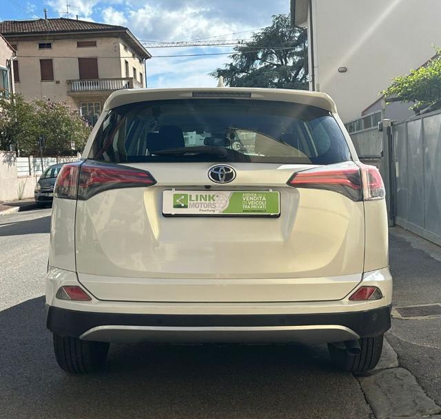 TOYOTA RAV 4 RAV4 2.0 D-4D 2WD Business