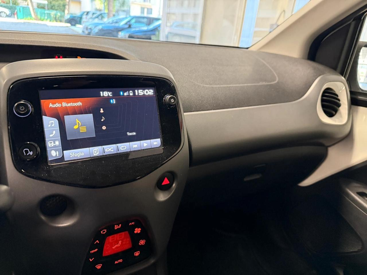 Toyota Aygo 1.0 VVT-i 72 CV 5 porte x-cite