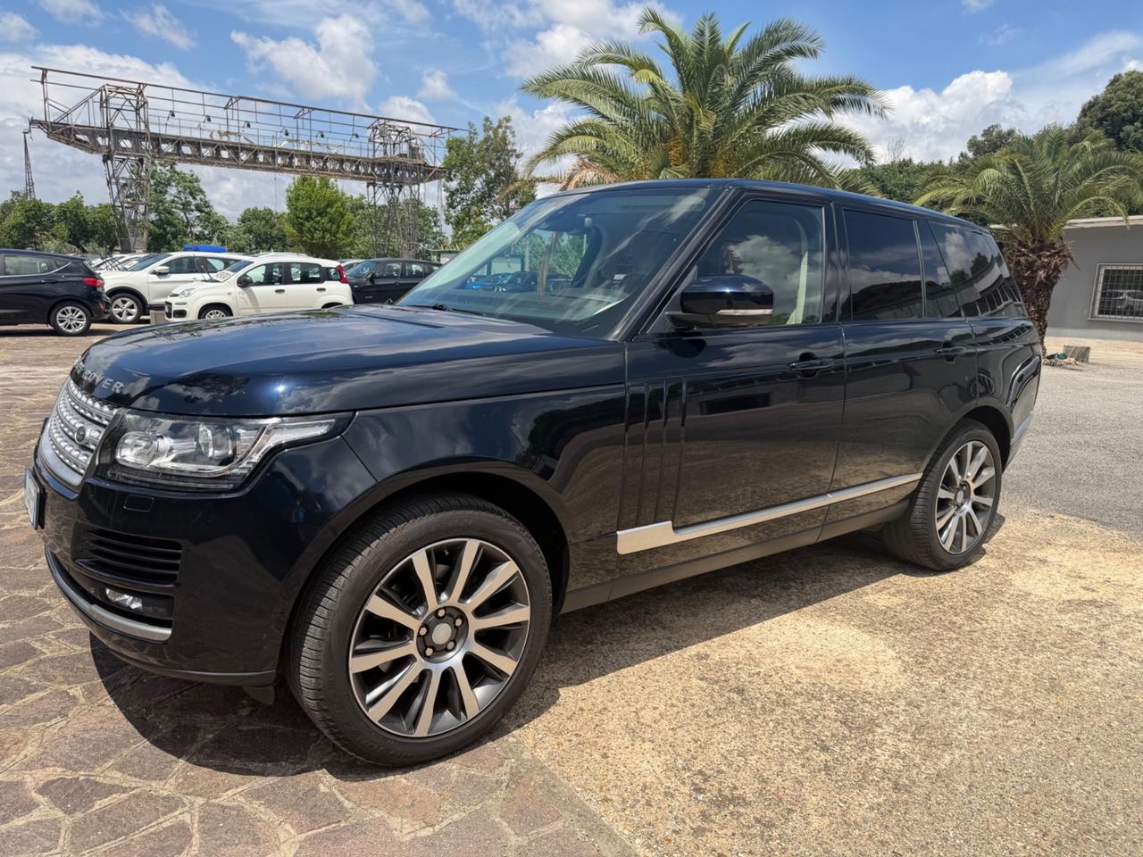 Range Rover IV 3.0 tdV6 Vogue automa Navi Pelle Memory Vetri Prive Gomme nuove Motore Turbina nuovo