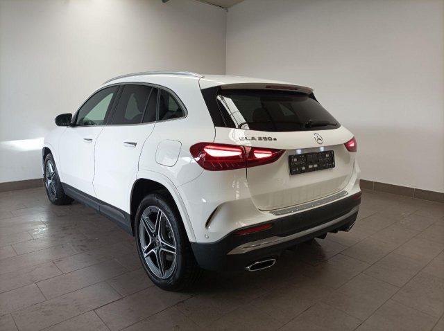 MERCEDES-BENZ GLA 250 e Plug-in hybrid Automatic Premium AMG LINE