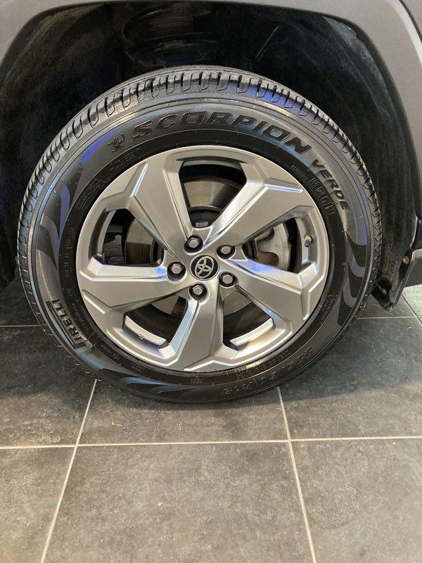 Toyota RAV4 2.5 HV 222v E-CVT Lounge 4WD