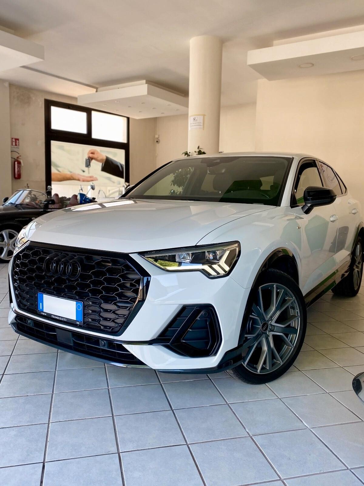 Audi Q3 35 TDI S tronic Business