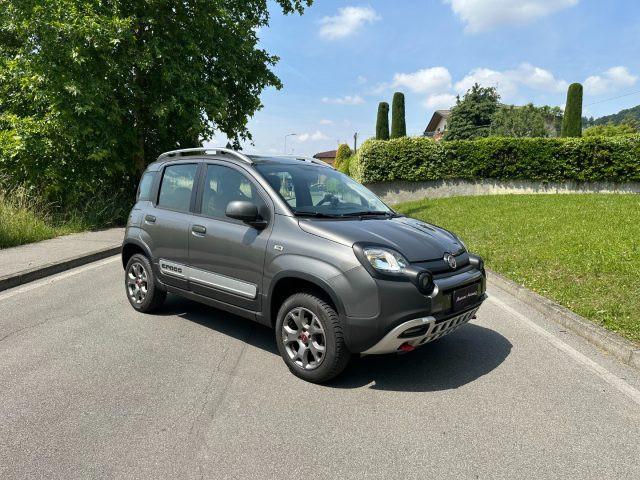 FIAT Panda CROSS 0.9 TwinAir Turbo S&S 4x4 5 POSTI