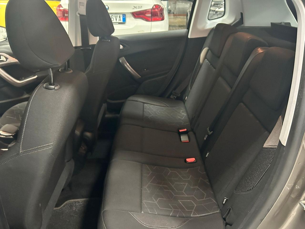 Peugeot 2008 1.6 e-HDi X NEOPATENTATI 2014