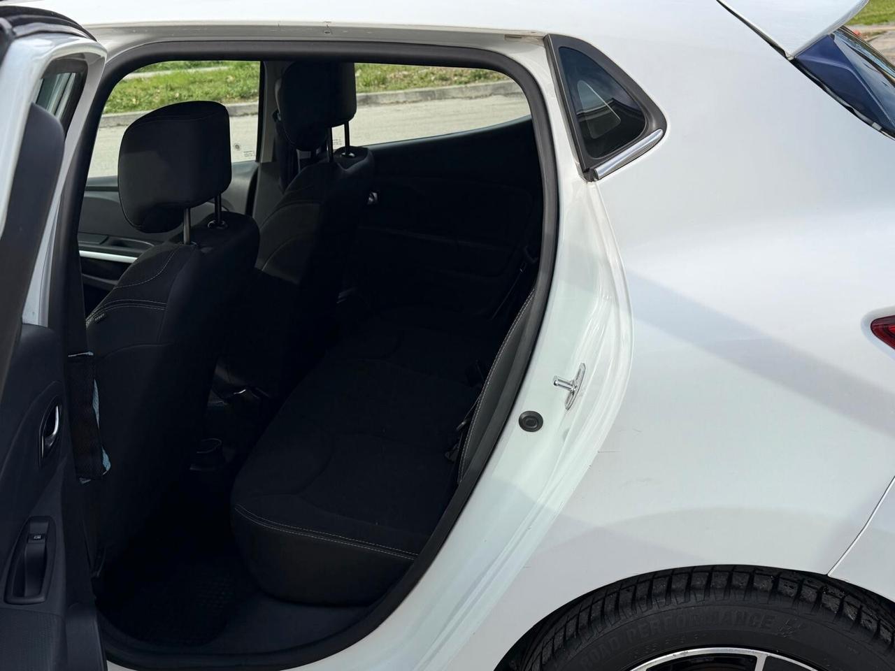 Renault Clio dCi 8V 90 CV Start&Stop 5 porte Energy Duel