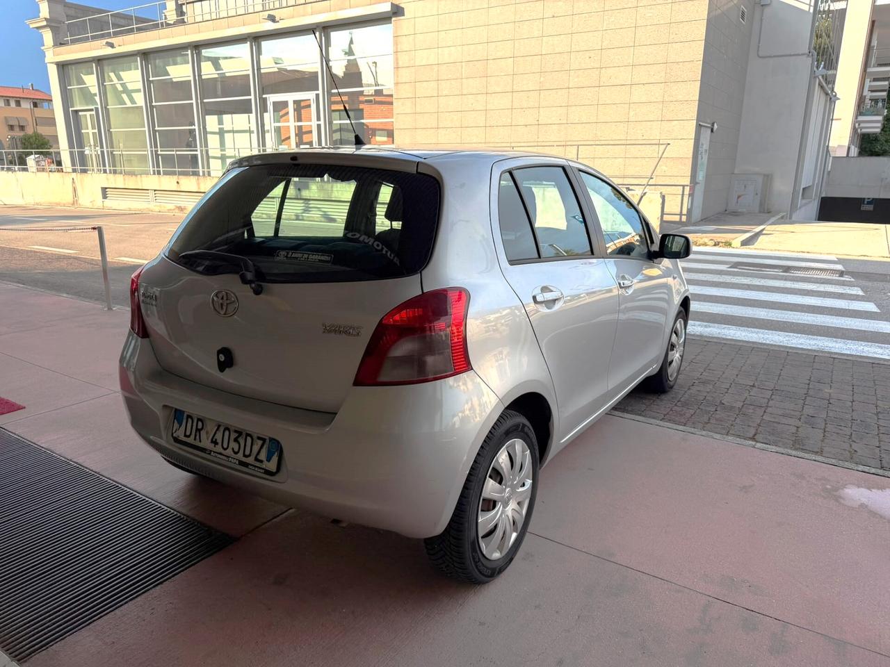 Toyota Yaris 1.3 5 porte