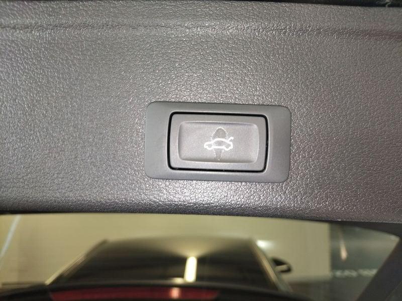 Audi A4 Avant 40 TDI quattro S tronic S line edition