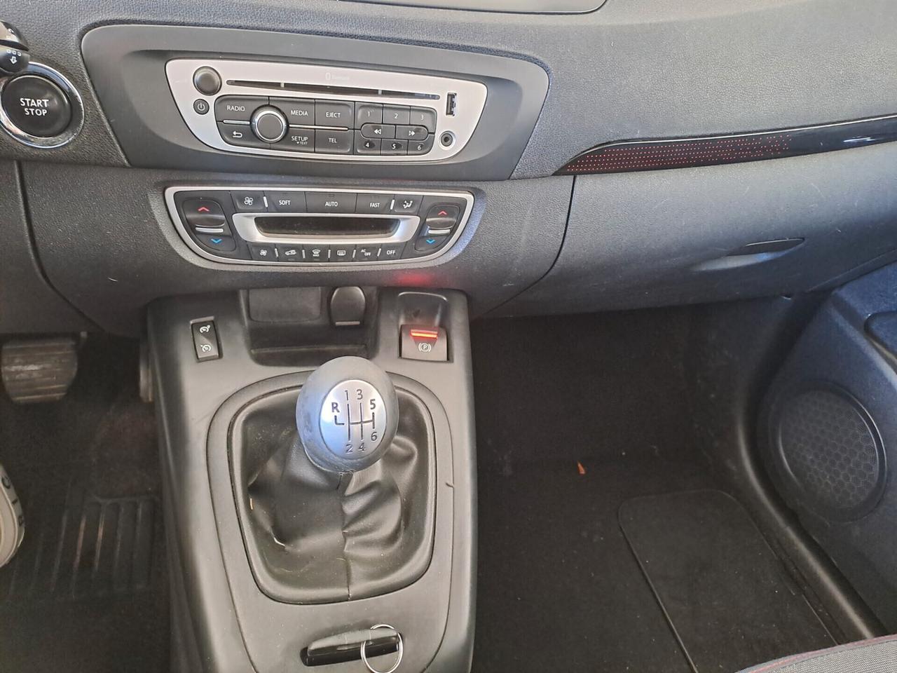 Renault Scénic XMod 1.5 dCi AUTOCARRO N1