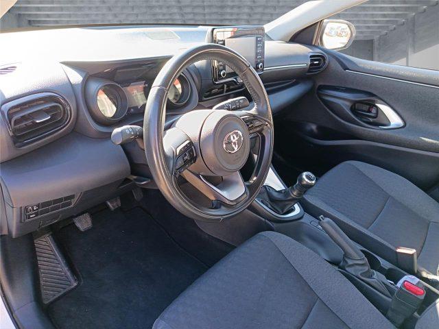 TOYOTA Yaris 4ª serie 1.0 5 porte Trend