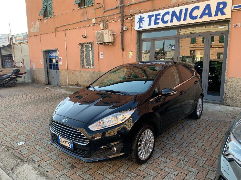 Ford Fiesta 1.5 TDCi 75CV 5 porte Titanium - UNIPROPRIETARIO
