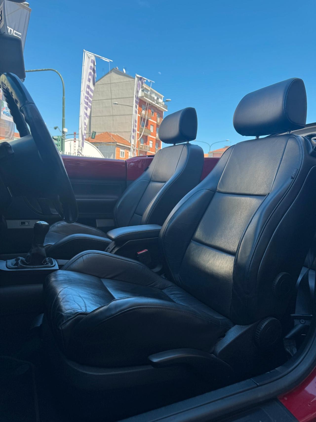 Volkswagen New Beetle 1.8 T 20V Cabrio