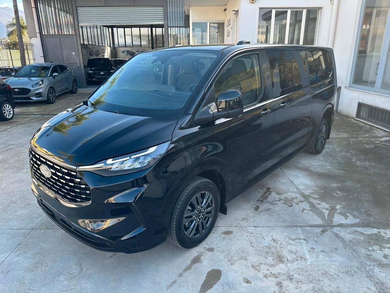 Ford Tourneo Custom TITANIUM