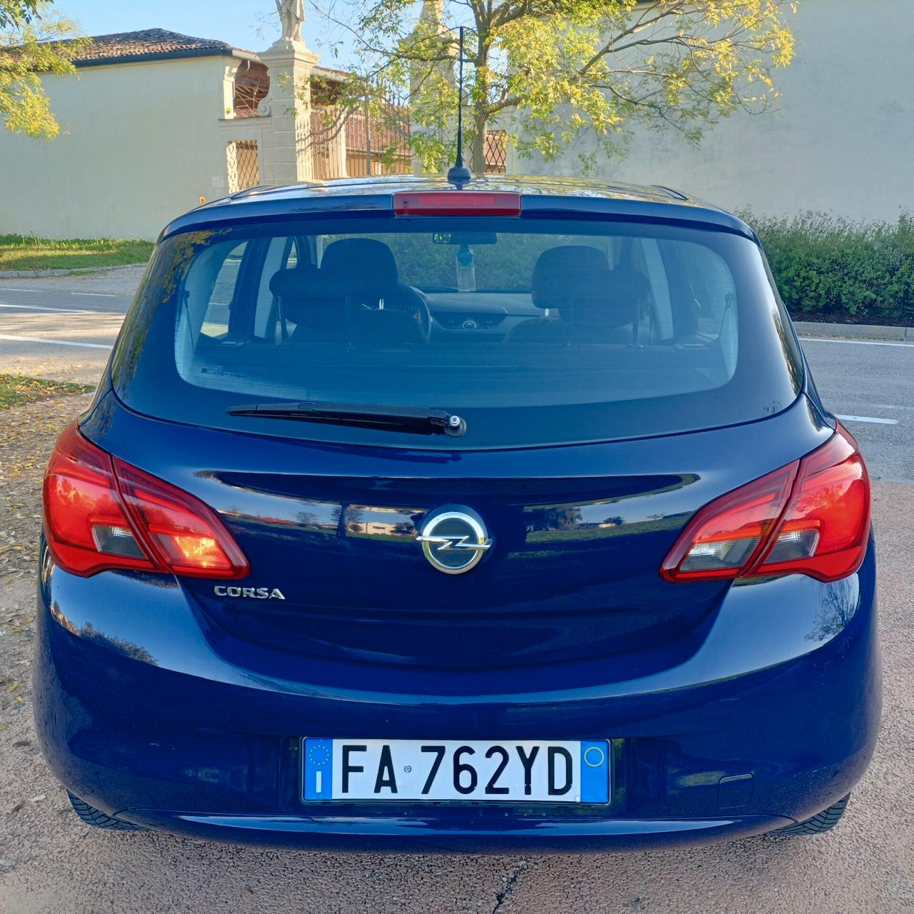 Opel Corsa 1.4 90CV GPL NEOPATENTATI 2015