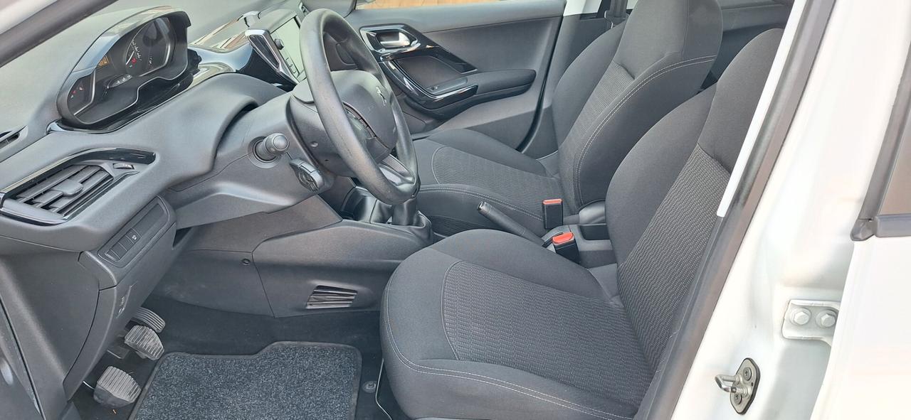Peugeot 208 BlueHDi 100 S&S 5p. N1