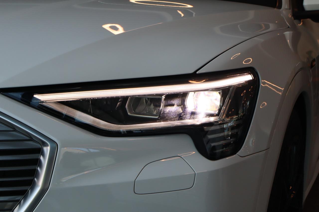 Audi eTron 55 408 CV QUATTRO S-LINE GANCIO 360 CAMERA MEMORY 21"