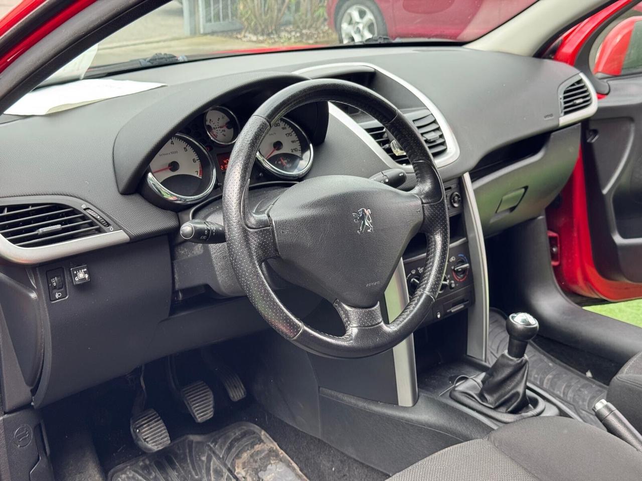 Peugeot 207 1.4 8V 75CV 3p. X Line