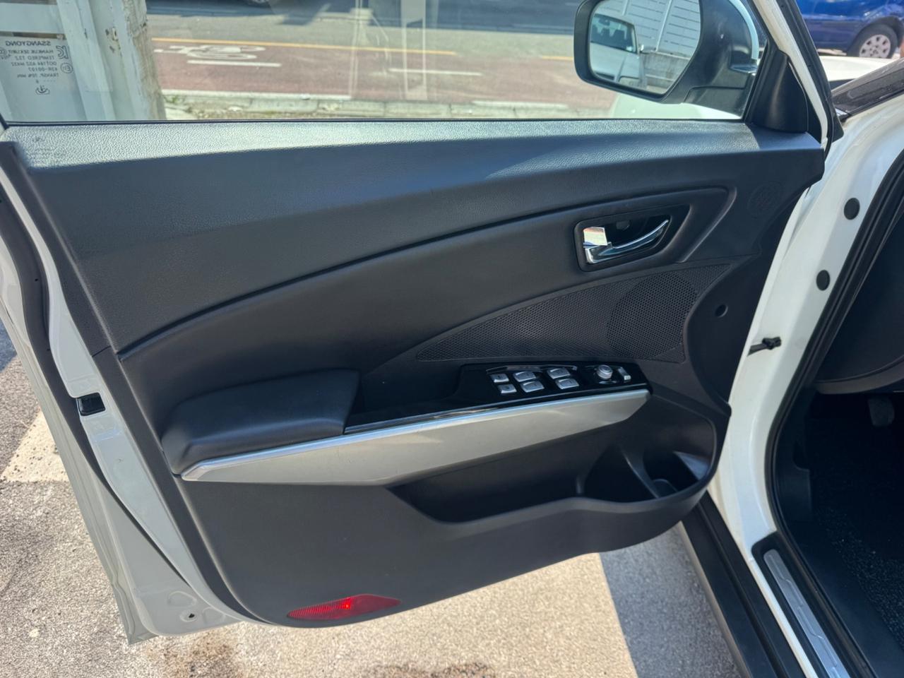 Ssangyong Tivoli 1.6 BENZINA 125CV 2016