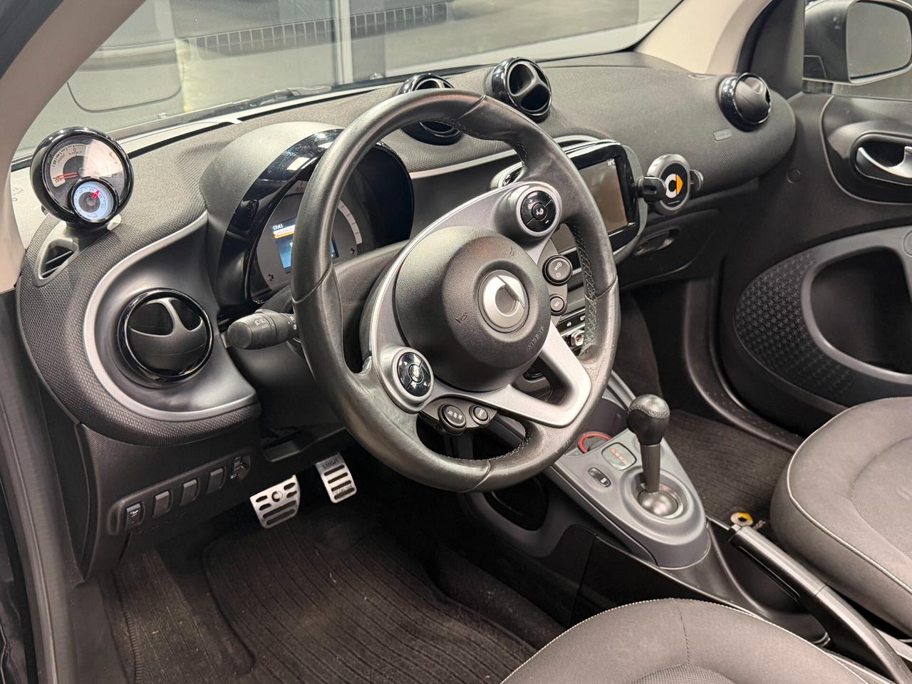 smart forTwo Cabrio eq nightsky