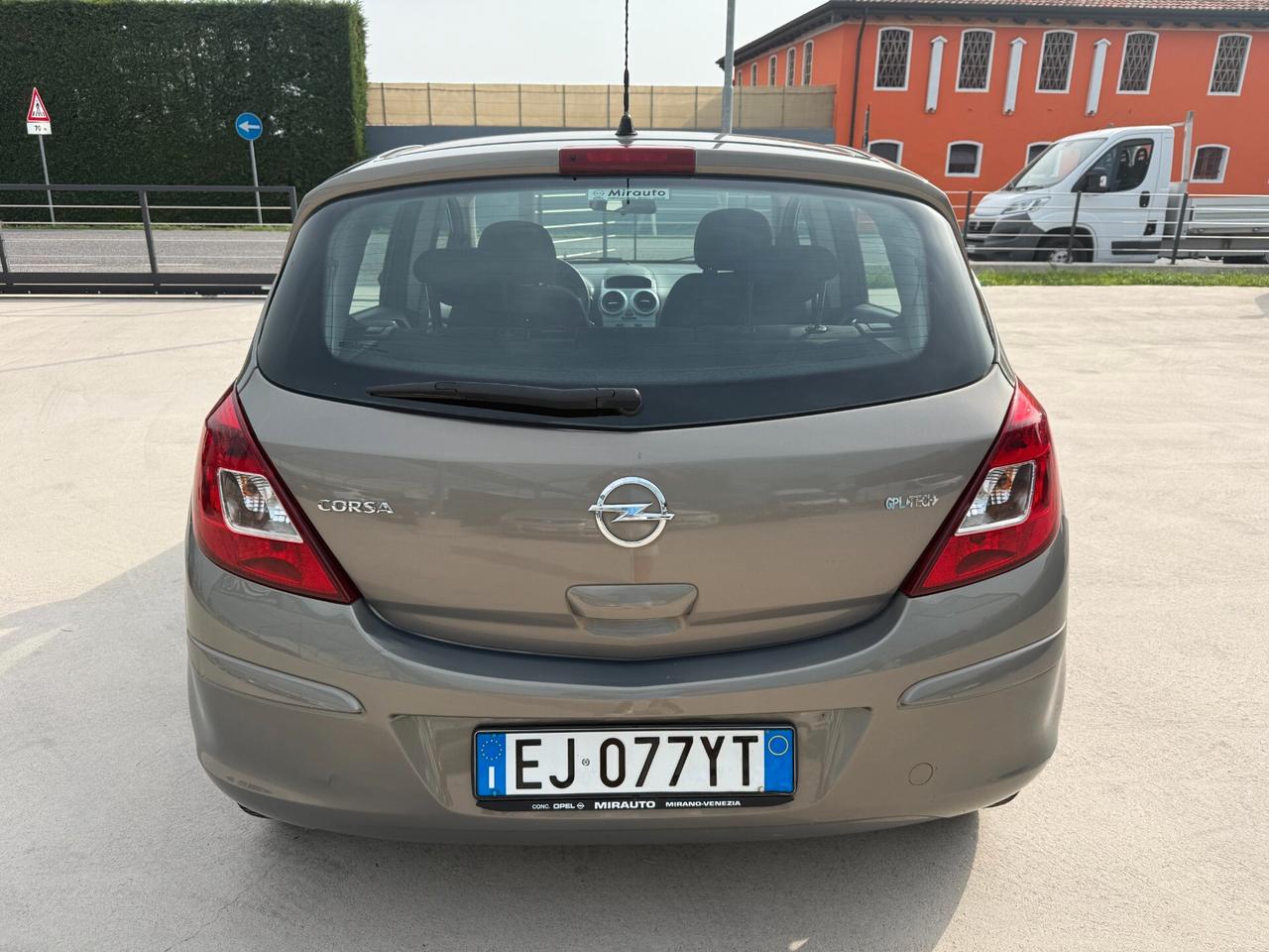 Opel Corsa 1.2 85CV 5 porte GPL-TECH Club
