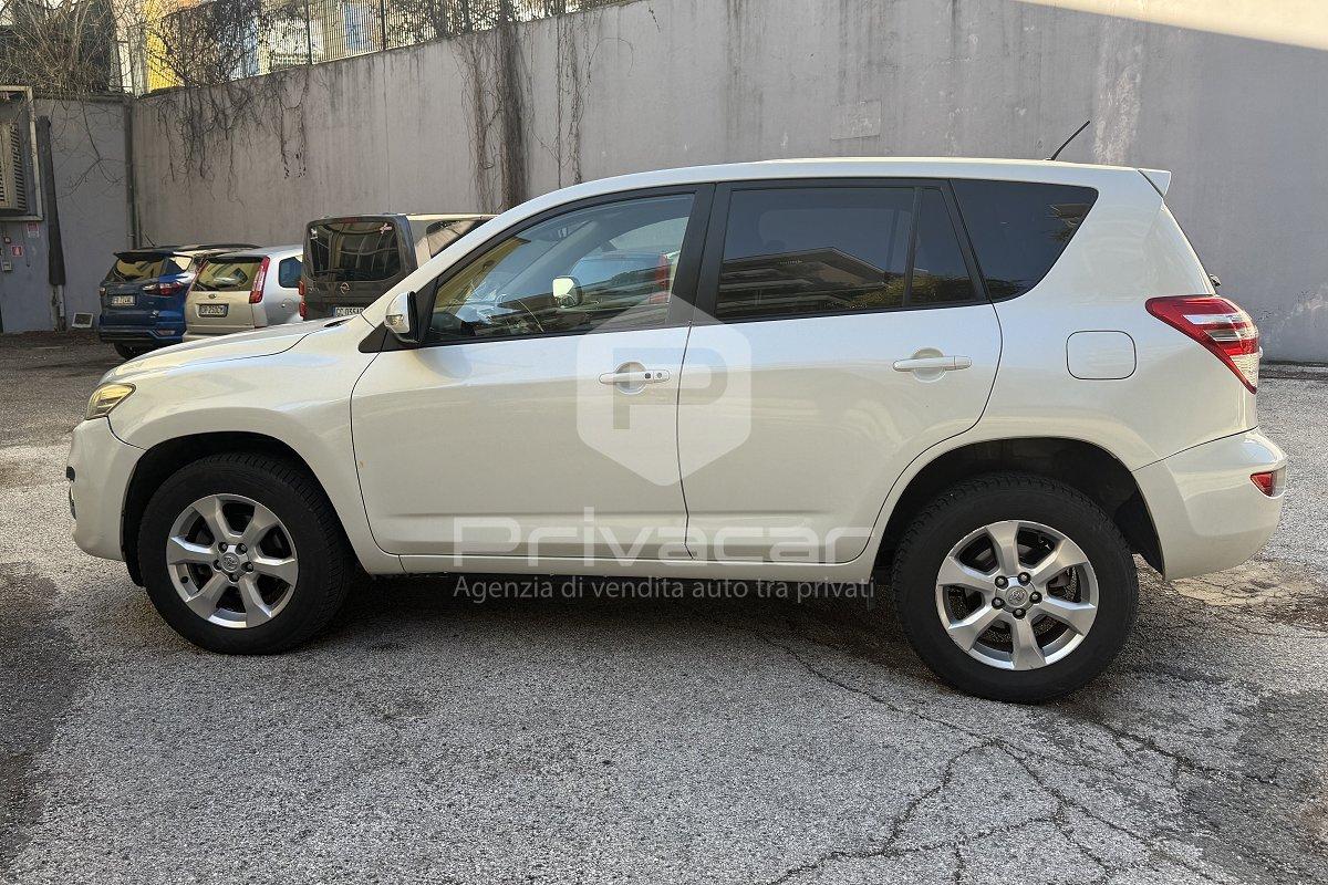 TOYOTA RAV4 Crossover 2.2 D-4D 150 CV DPF Exclusive