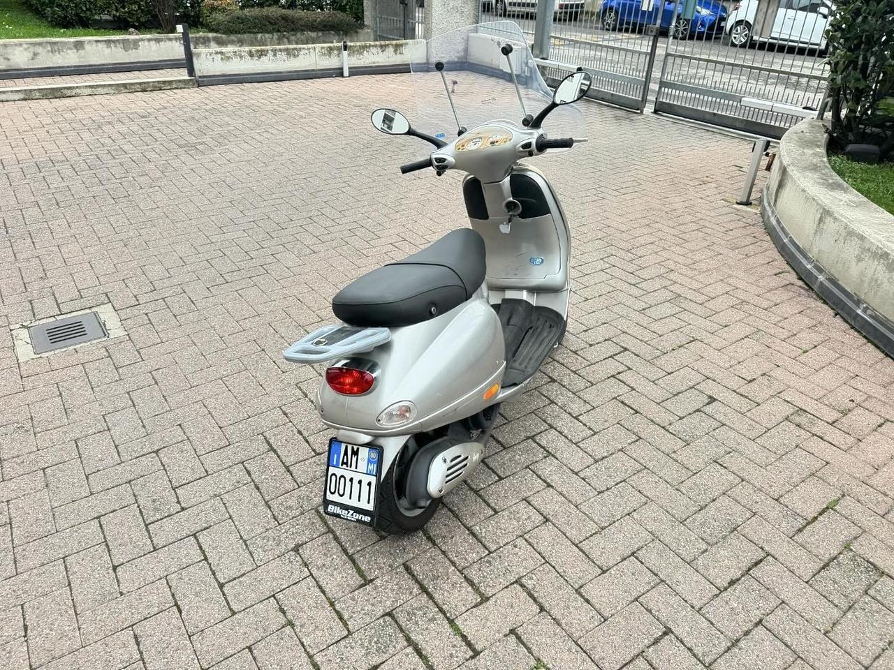 Vespa 150 ET4 VESPA ET4 150CC