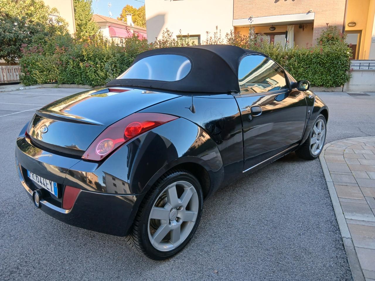 Ford Ka StreetKa 1.6 leather Collection in pronta consegna