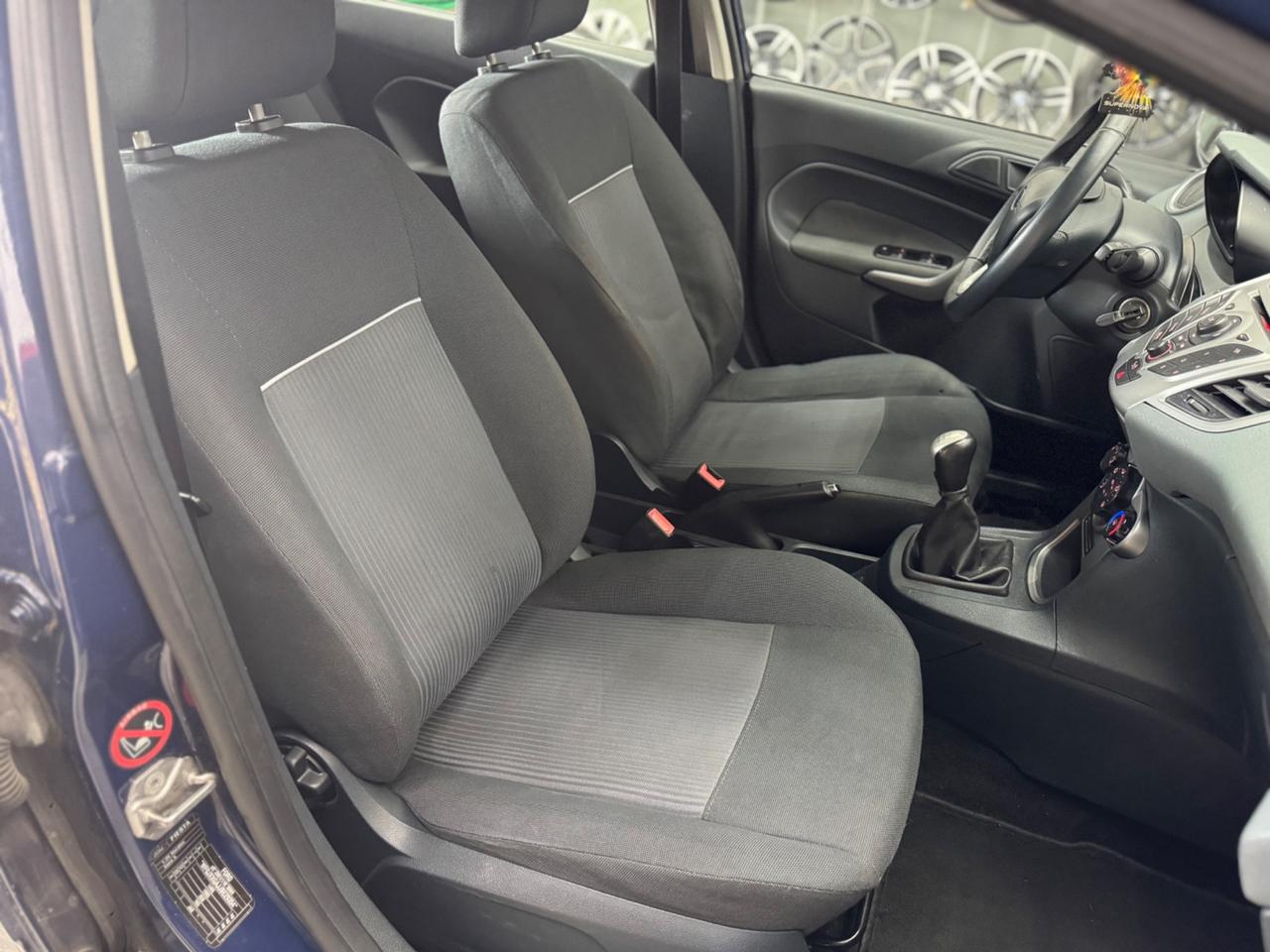 Ford Fiesta 1.2 Benzina 5Porte ADATTA NEOPATENTATI