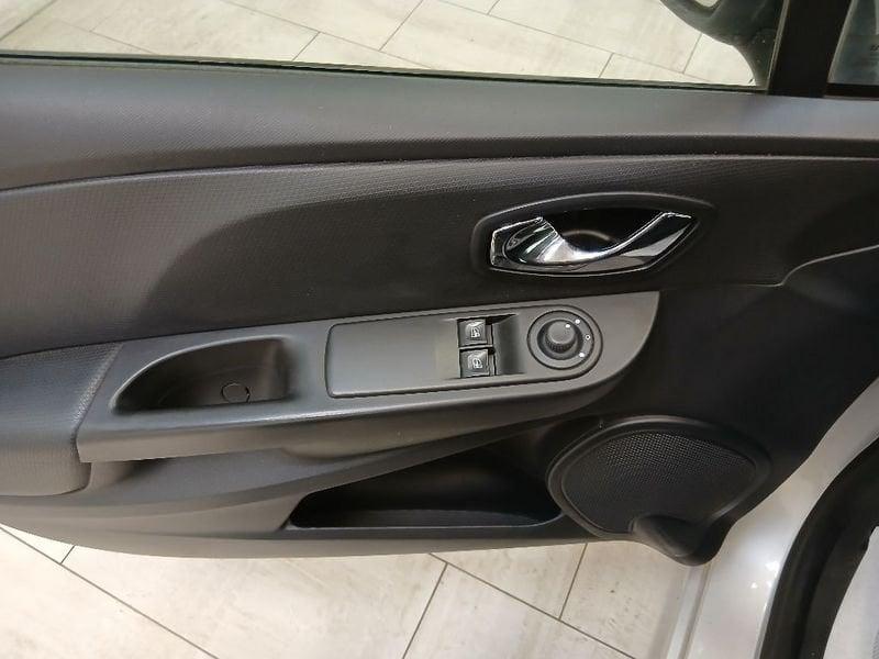 Renault Clio 5p 1.2 Live 75cv