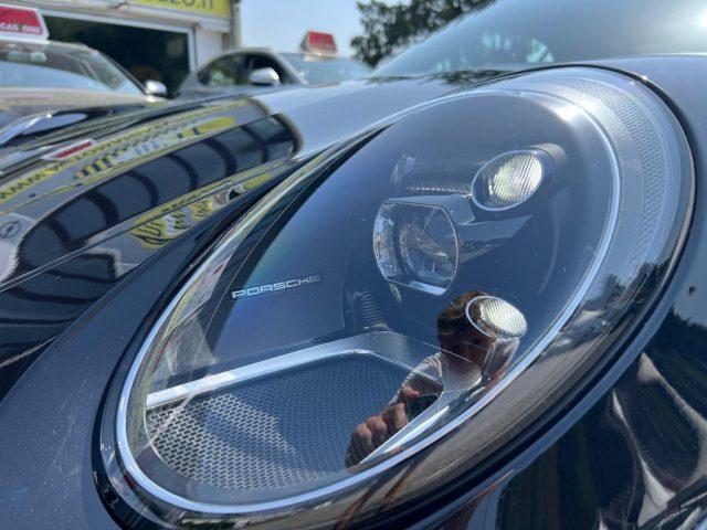 PORSCHE 911 992 Carrera 4 Cabriolet