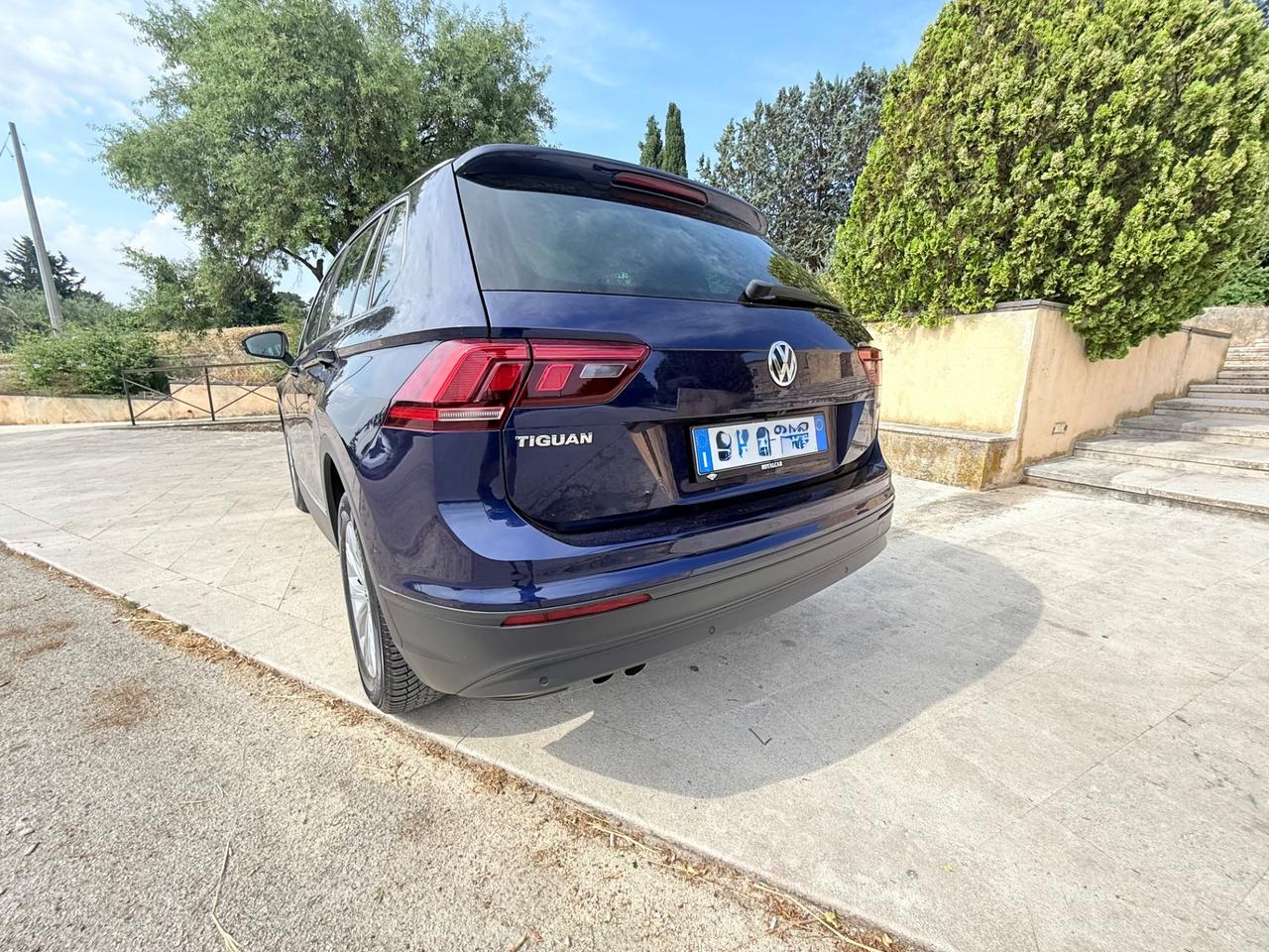 Volkswagen Tiguan 2.0 TDI SCR DSG 4MOTION Business BMT