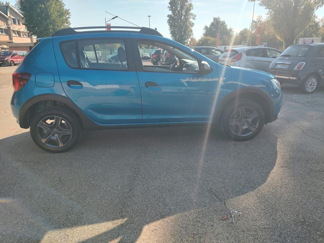 Dacia Sandero TCE 100, BENZINA\GPL, STEPWAY BRAVE, EURO 6B, OK NEOPATENTATI, GARANZIA L.12 MESI