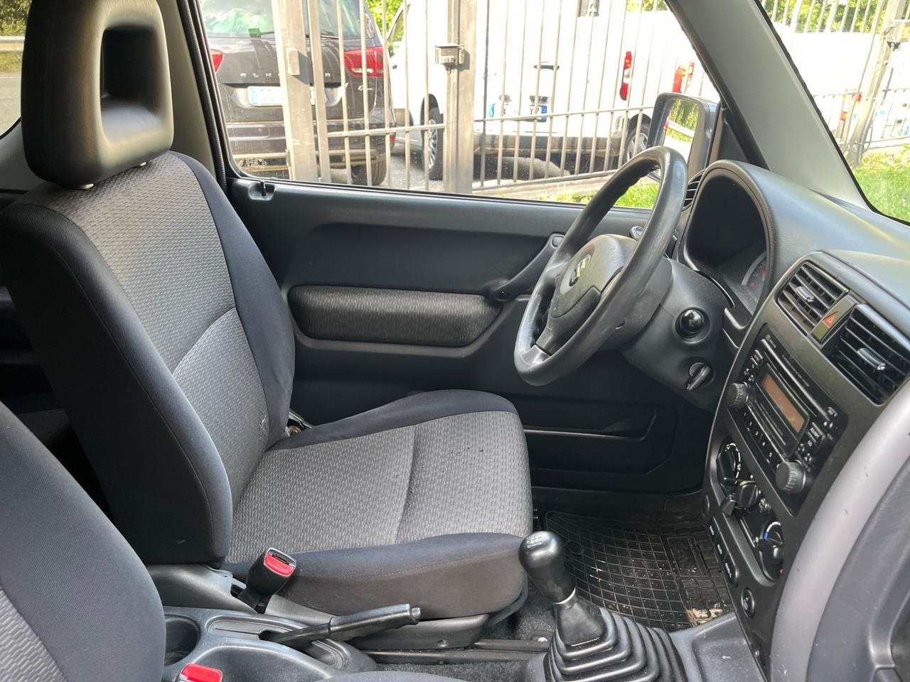 Suzuki Jimny 1.3i 16V cat 4WD JLX Più