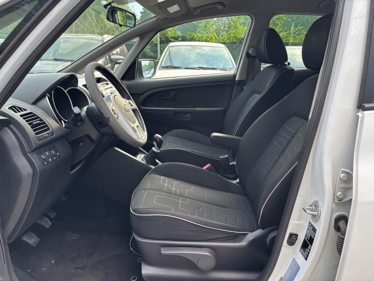Kia Venga 1.4 benzina OK NEOPATENTATI