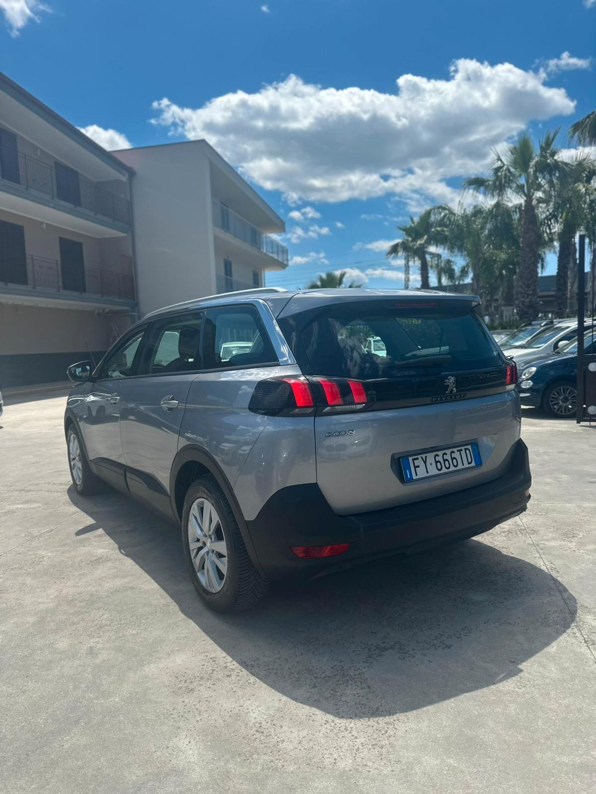 Peugeot 5008 BlueHDi 130 S&S EAT8 Allure