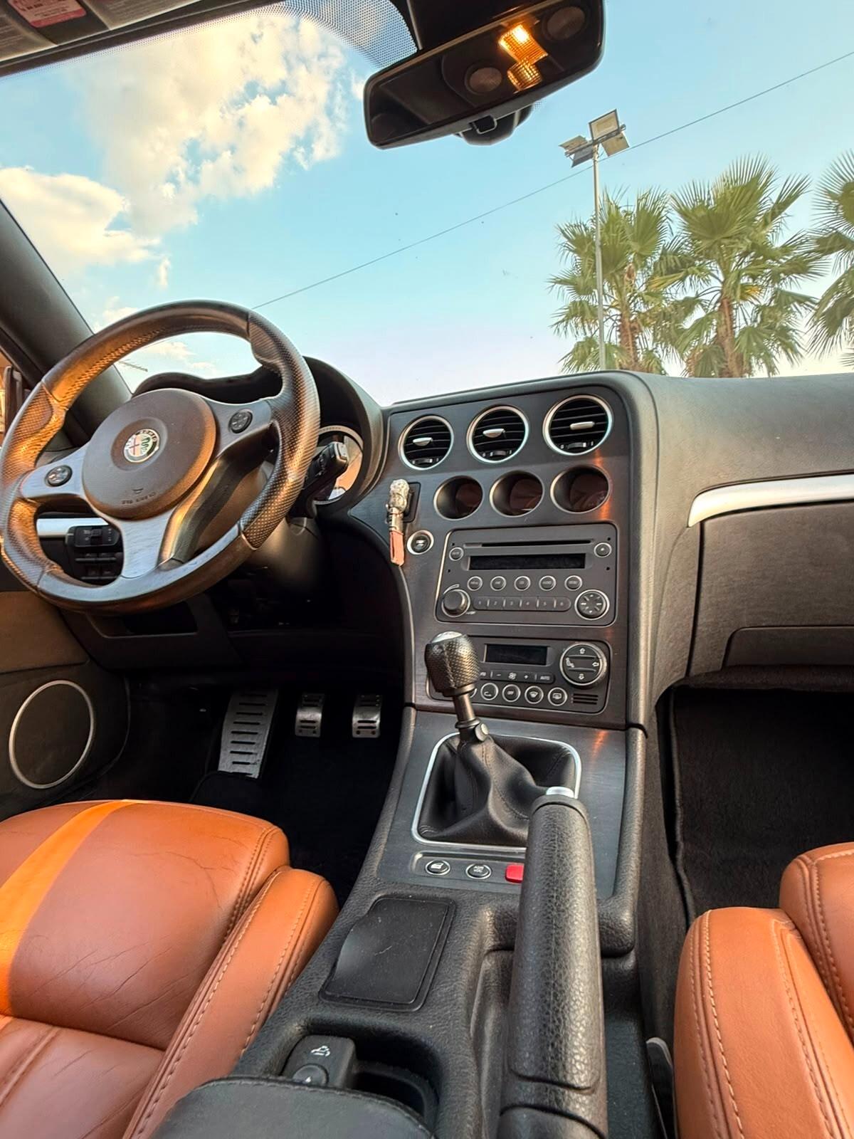 Alfa Romeo Spider 1750 TBi