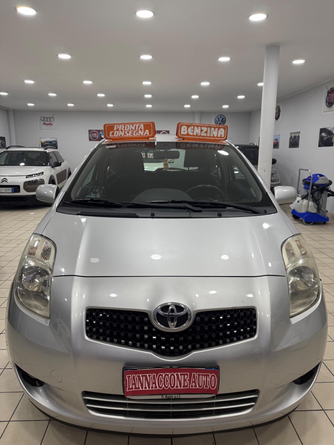 Toyota Yaris 1.0 benzina 140 mila km