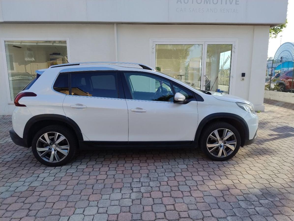 PEUGEOT - 2008 - BlueHDi 120 S&S Allure