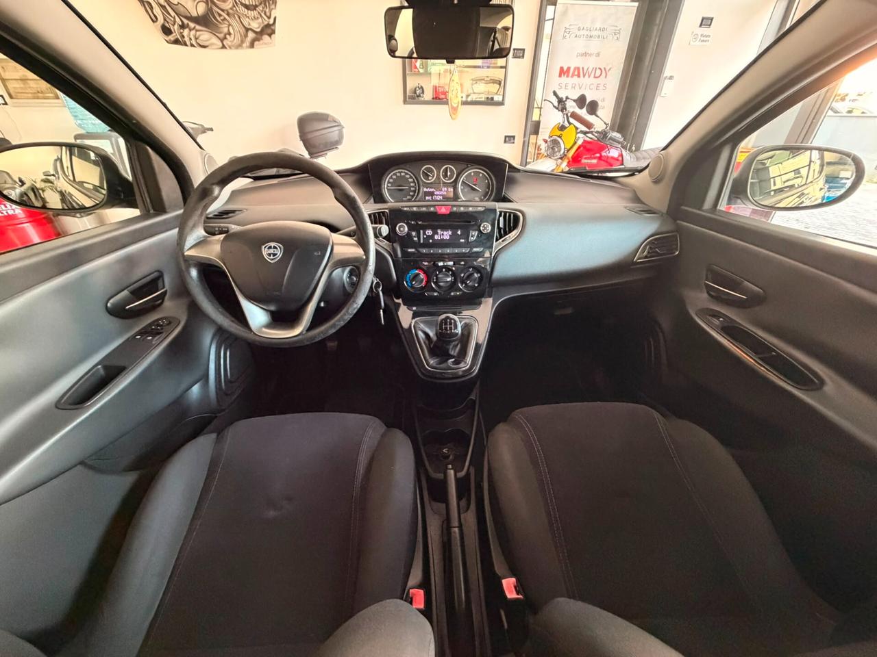 Lancia Ypsilon 1.3 MJT 16V 95 CV 5 porte S&S Elle