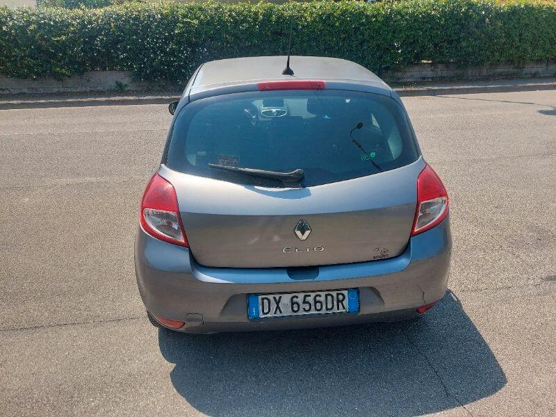 Renault Clio 1.2 75CV 5P Gomme Nuove NEOPATENTATI