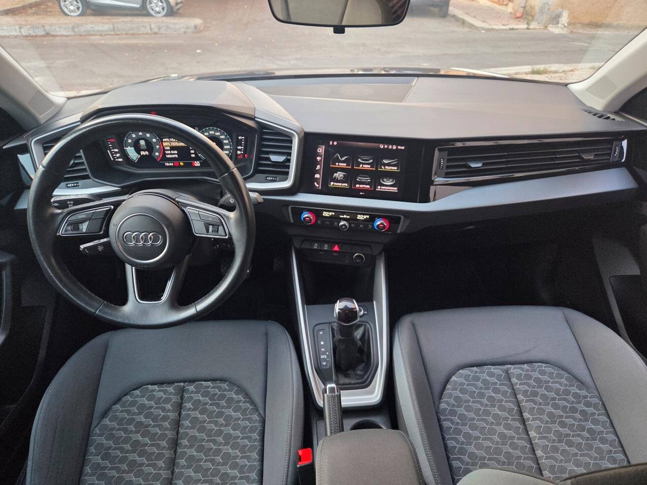 Audi A1 SPB 25 TFSI Admired S tronic