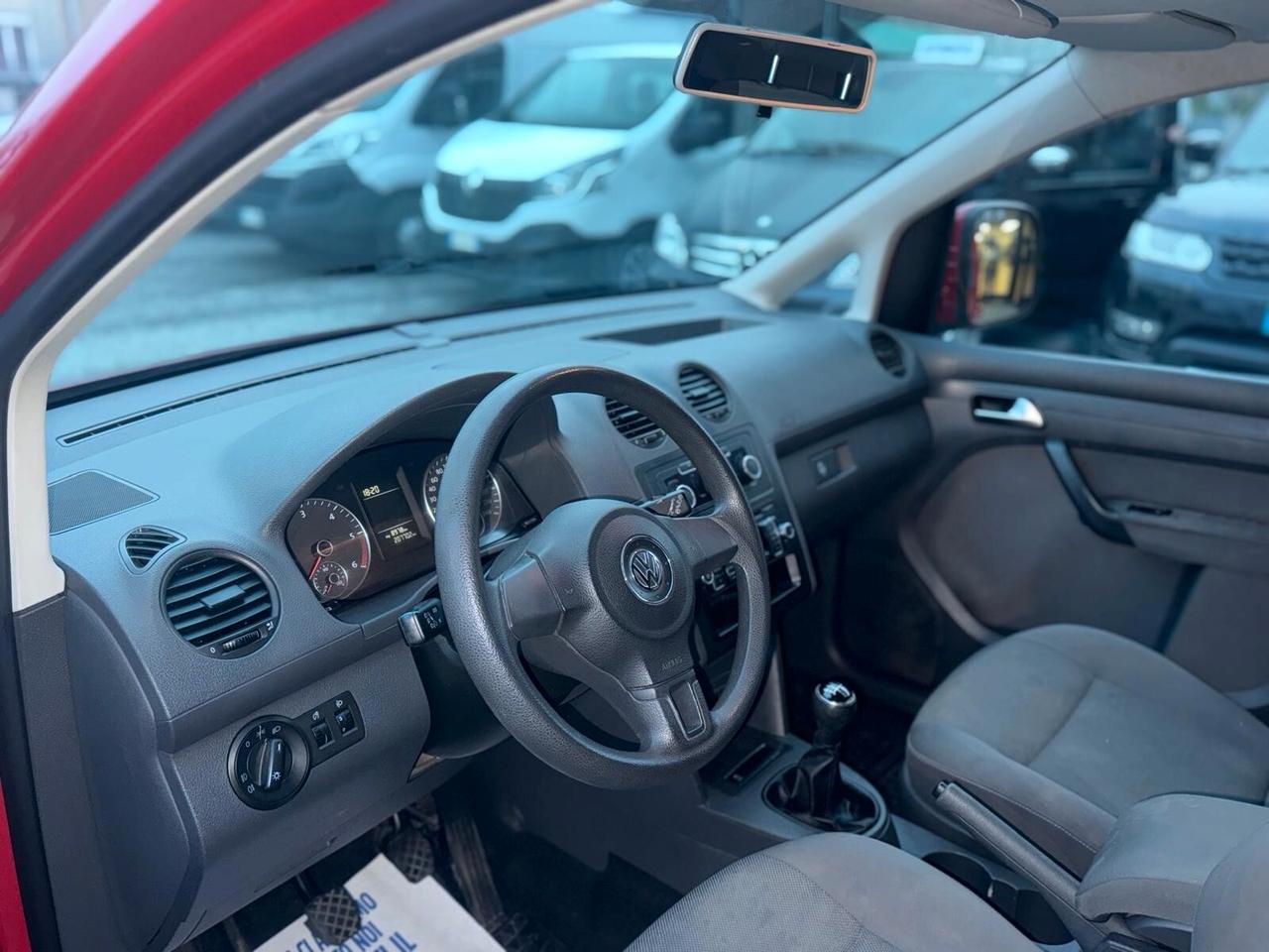 Volkswagen Caddy 1.6 TDI 102 CV. Trendline Maxi 7 POSTI