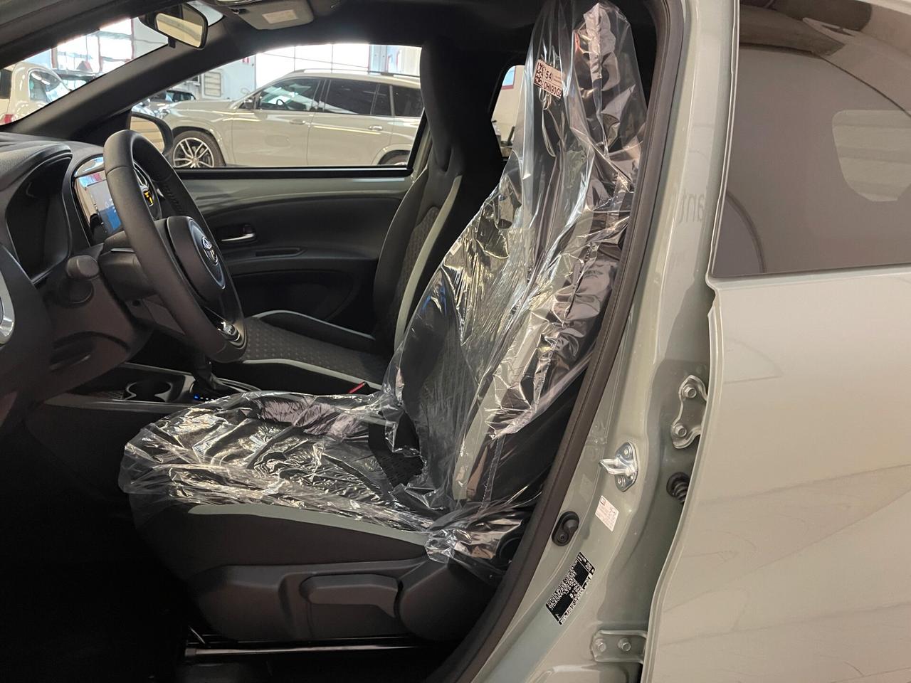 Toyota Aygo X Trend 1.0 72cv s-cvt c.auto-Ok Neopat-LEGGI SOTTO