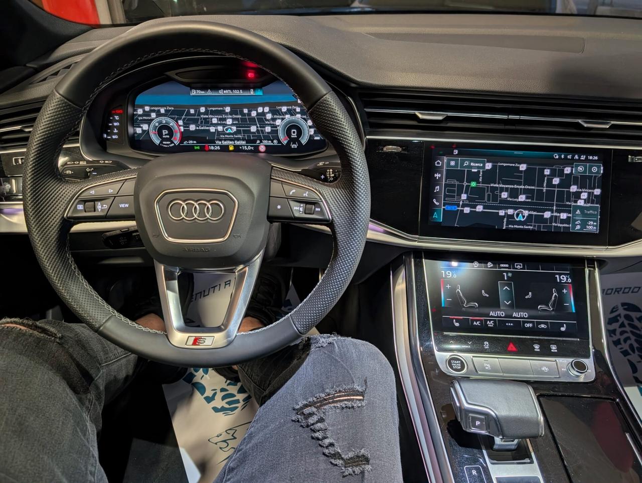 Audi Q8 45 TDI quattro 3.0 diesel S-LINE IVA ESPOSTA