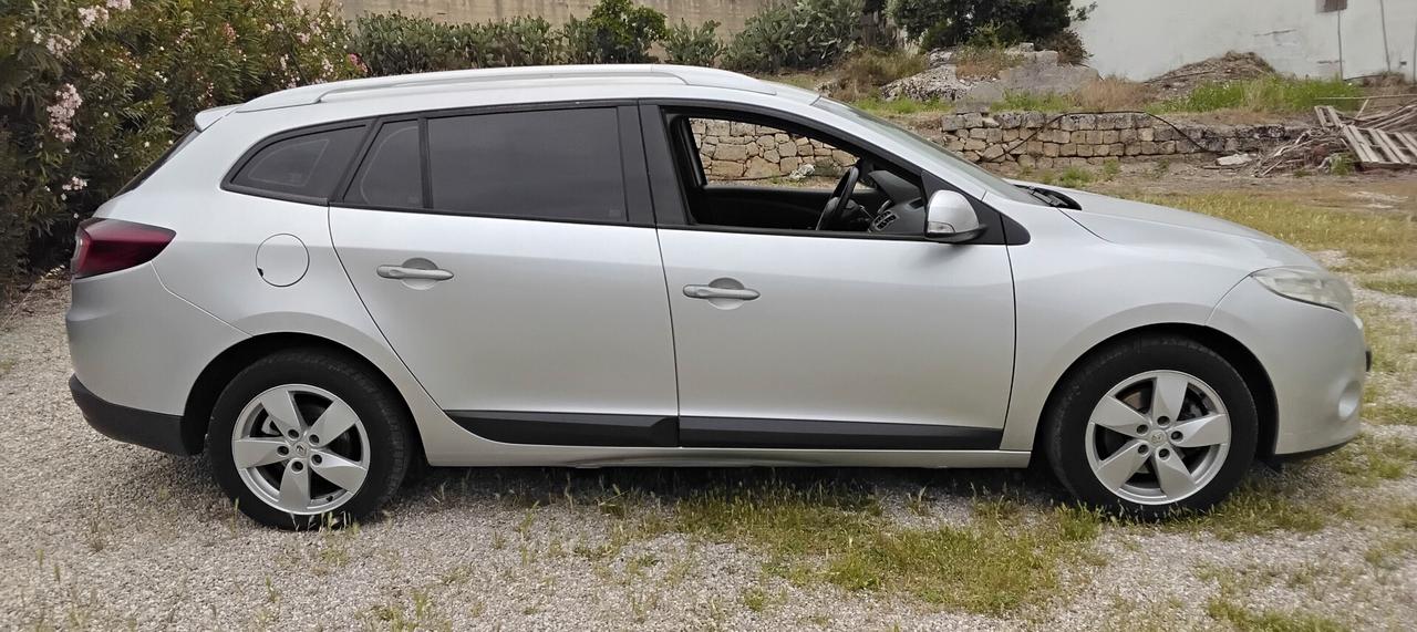 Renault Megane Mégane 1.5 dCi 110CV SporTour Confort