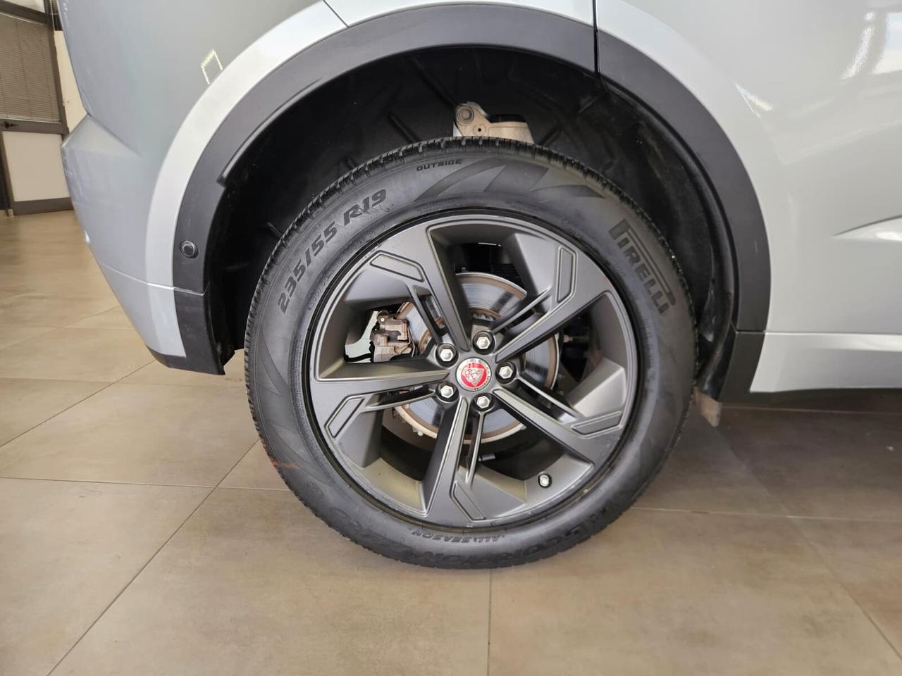Jaguar E-Pace 2.0D I4 163 CV AWD Auto R-Dynamic - 4X4
