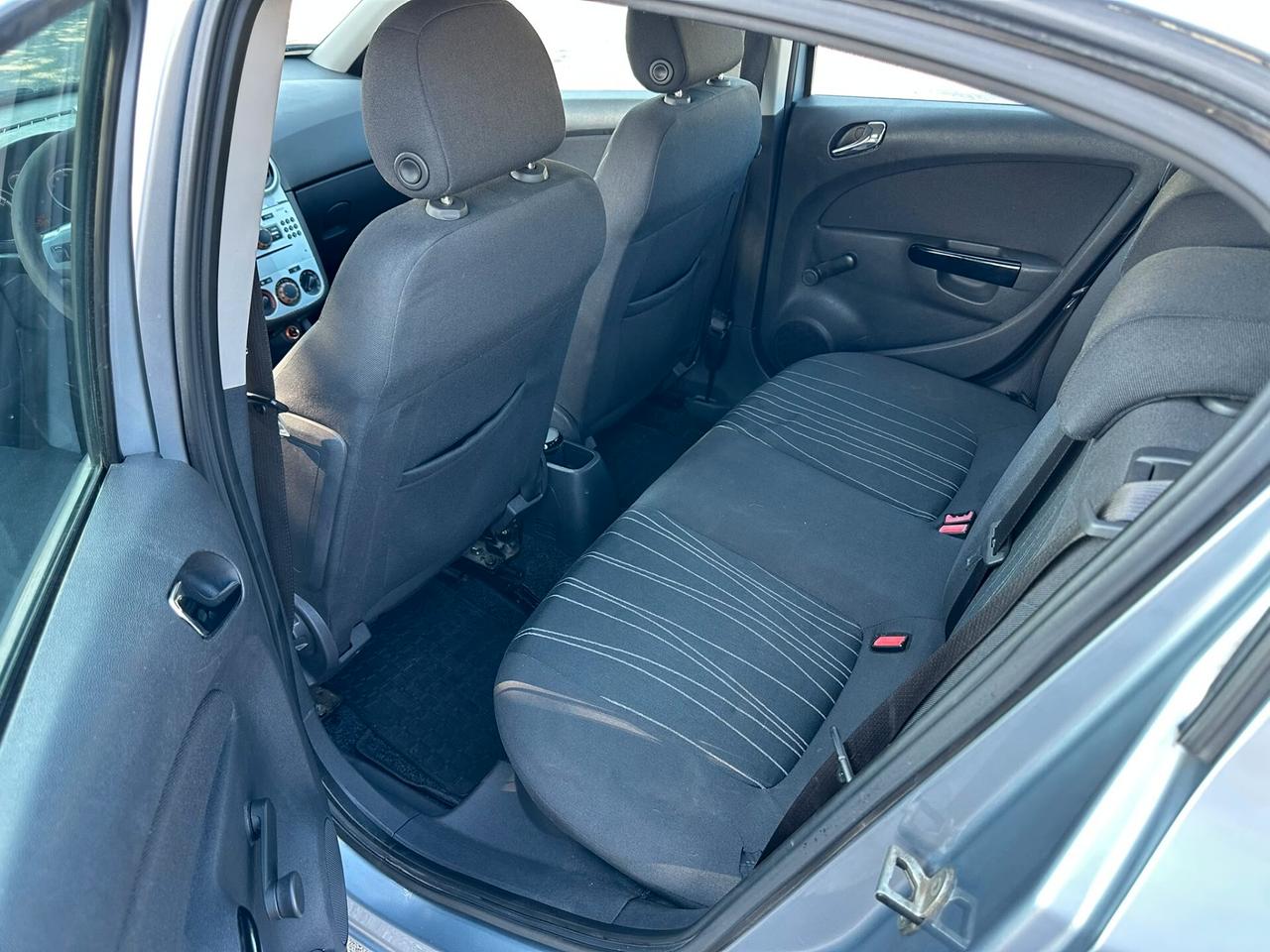 Opel Corsa 1.2 5 porte Enjoy